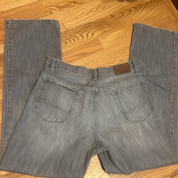 Perry Ellis 34x32 Gray jeans. Boot cut - Picture 3 of 5